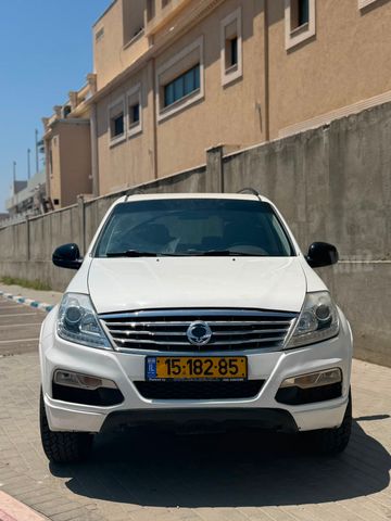 מודעת רכב סאנגיונג רקסטון