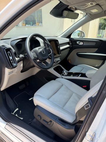 וולוו XC40
