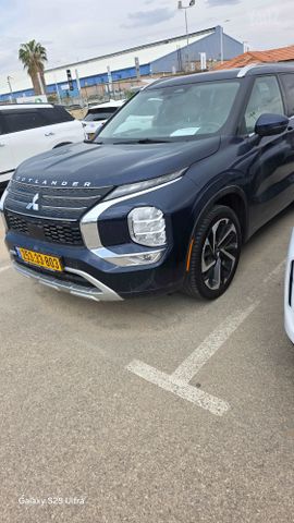 מיצובישי אאוטלנדר