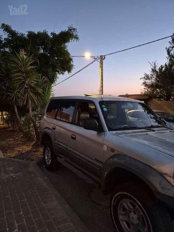 טויוטה לנד קרוזר