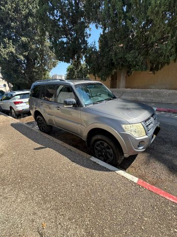 מיצובישי פג'רו