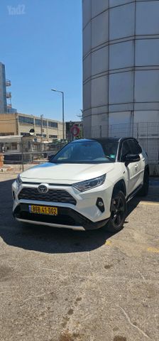 טויוטה RAV4
