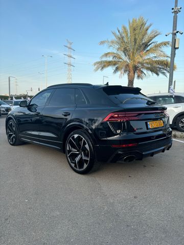 אאודי RS Q8