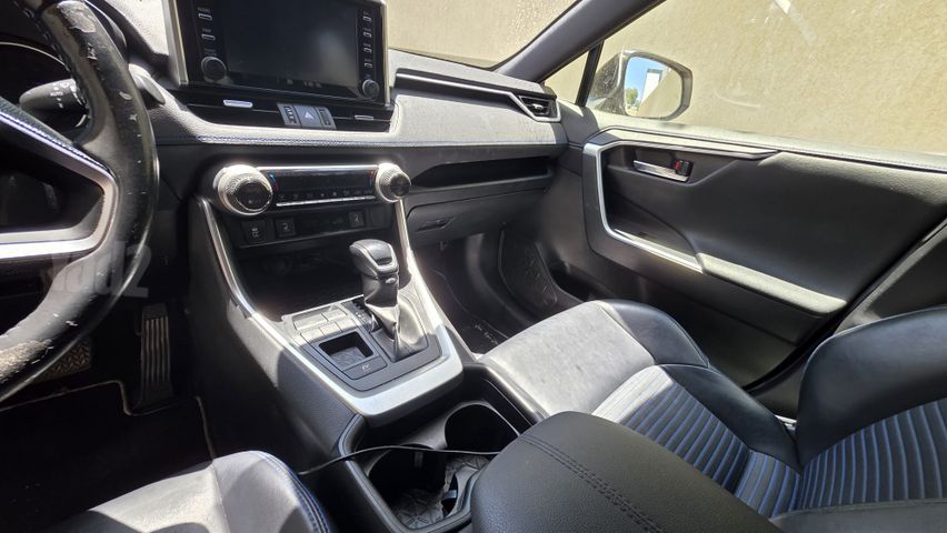 טויוטה RAV4