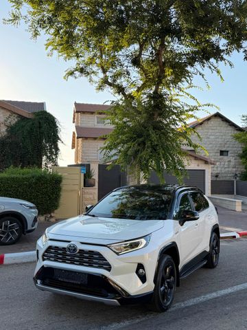 מודעת רכב טויוטה RAV4