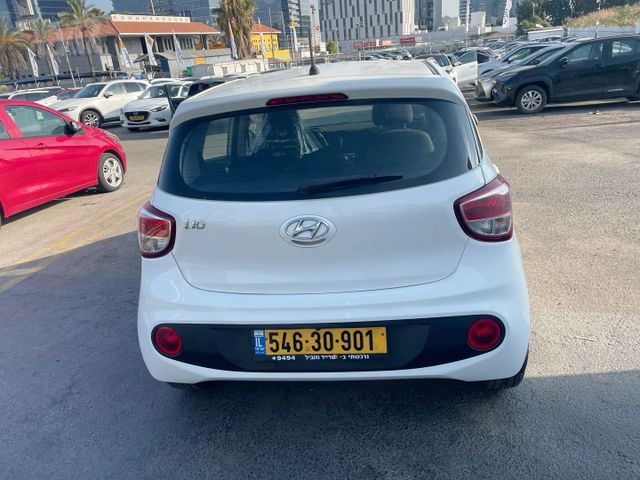 יונדאי i10