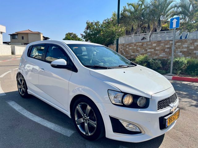 שברולט סוניק