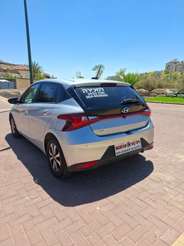 יונדאי i20