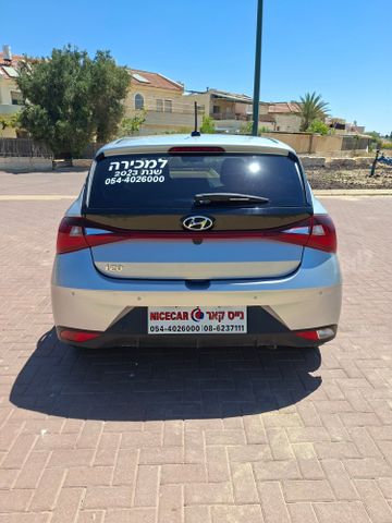 יונדאי i20
