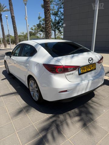מאזדה 3