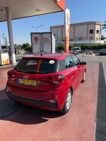 יונדאי i20