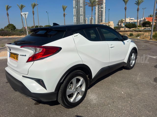טויוטה C-HR