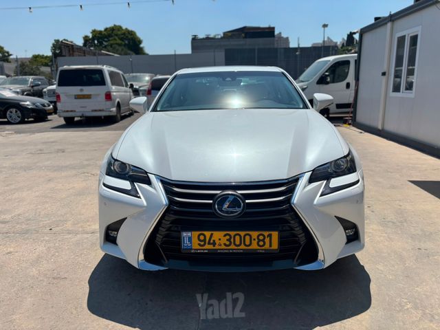לקסוס GS