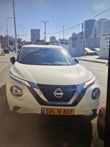 ניסאן ג'וק