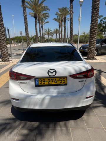 מאזדה 3