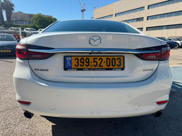 מאזדה 6