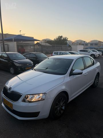 סקודה אוקטביה