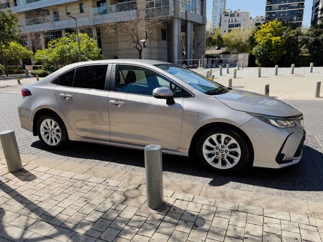 טויוטה קורולה