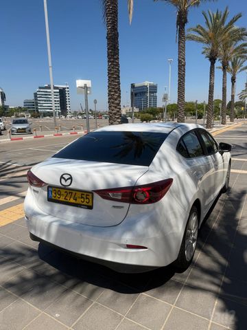 מאזדה 3