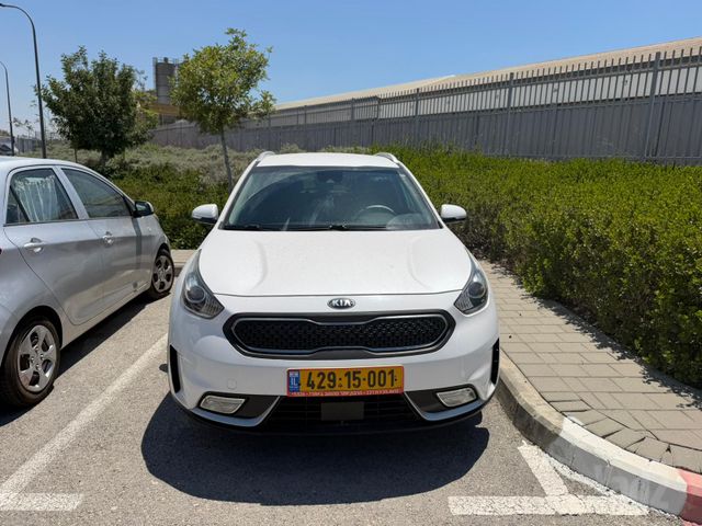 קיה נירו
