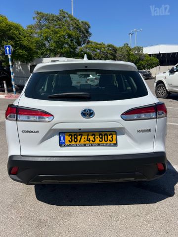 טויוטה קורולה קרוס