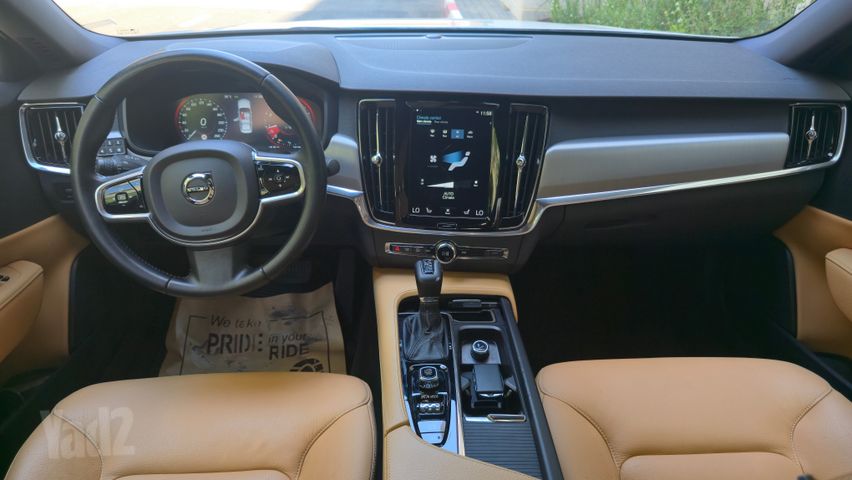 וולוו S90