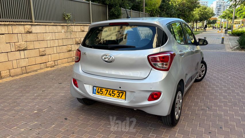 יונדאי i10