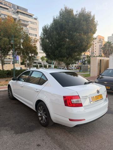 סקודה אוקטביה