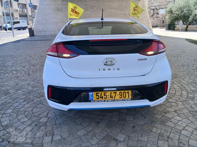 יונדאי איוניק