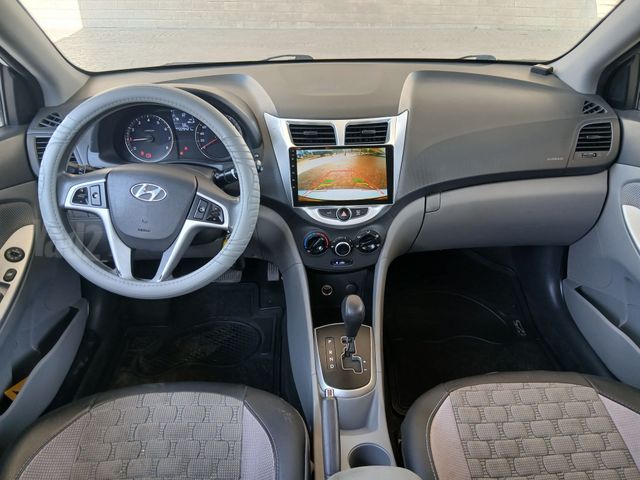 יונדאי אקסנט i25