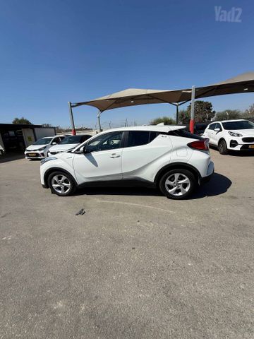 טויוטה C-HR