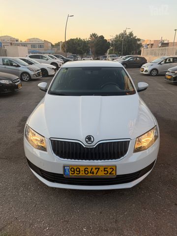 סקודה אוקטביה