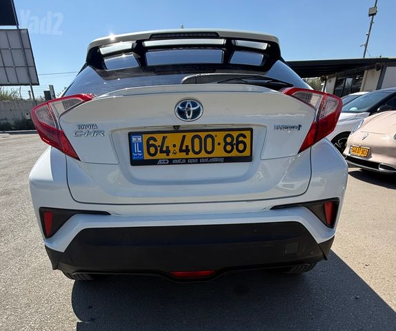 טויוטה C-HR