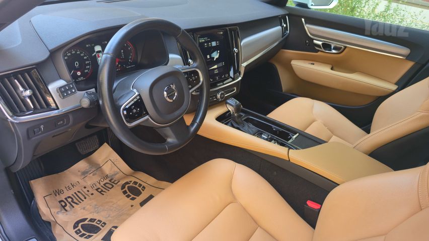 וולוו S90