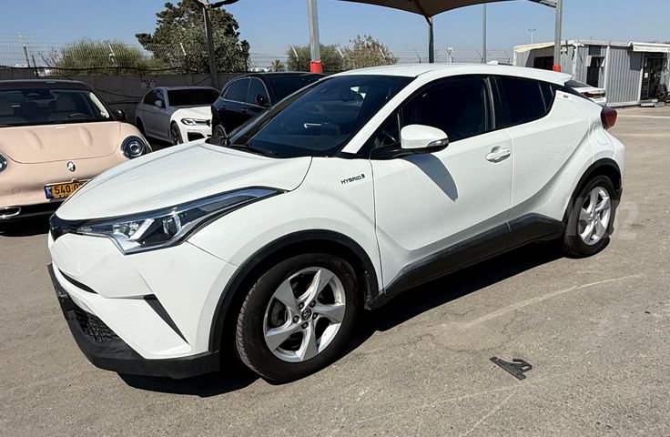 מודעת רכב טויוטה C-HR 1
