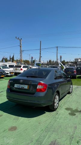 סקודה ראפיד