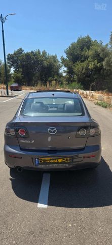 מאזדה 3