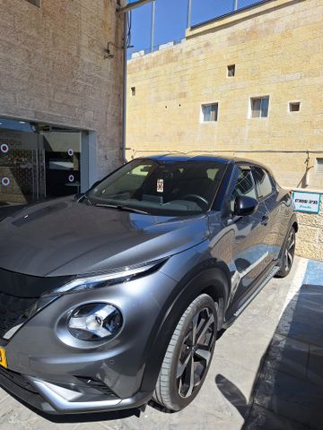 ניסאן ג'וק