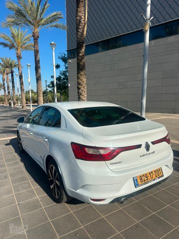 רנו מגאן
