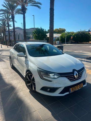 רנו מגאן