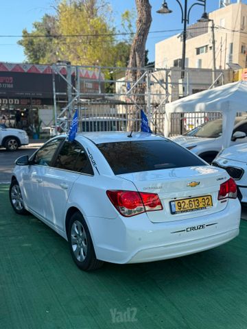 שברולט קרוז