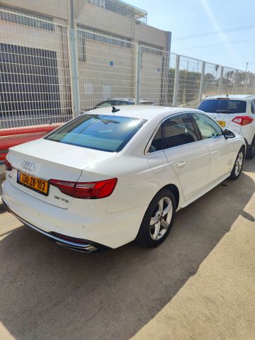 אאודי A4