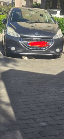 פיג'ו 208