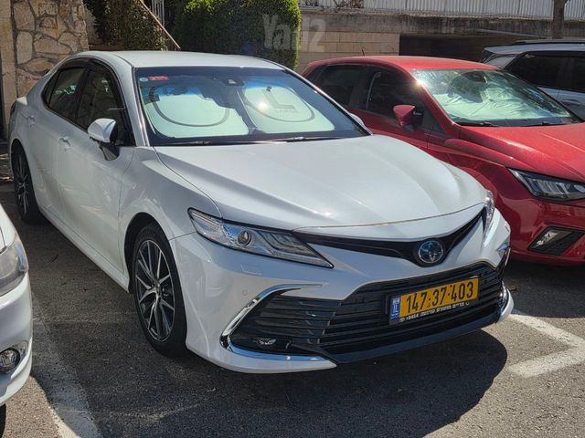 טויוטה קאמרי