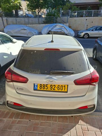 יונדאי i20