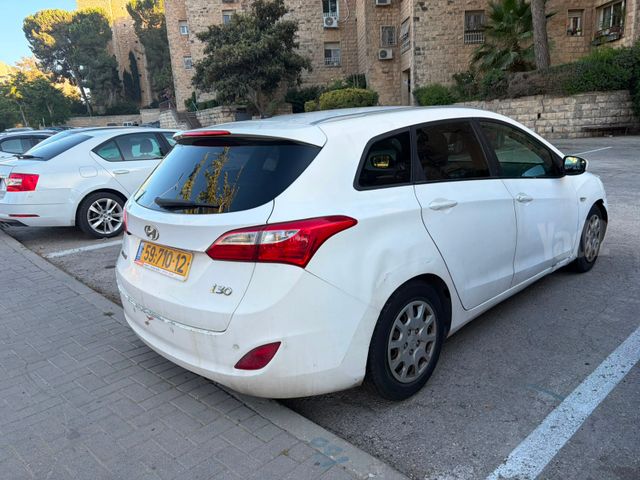 יונדאי i30