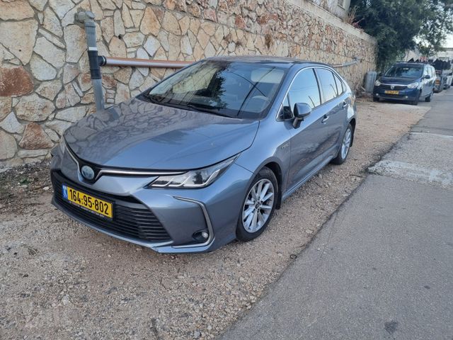 טויוטה קורולה