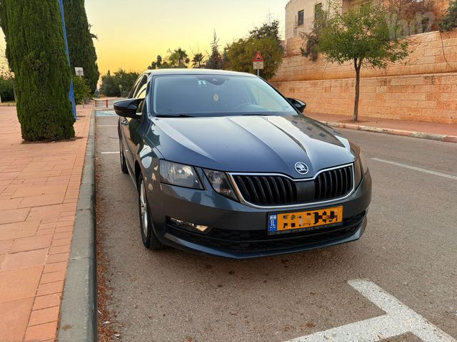 סקודה אוקטביה