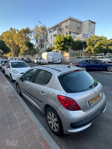 פיג'ו 207