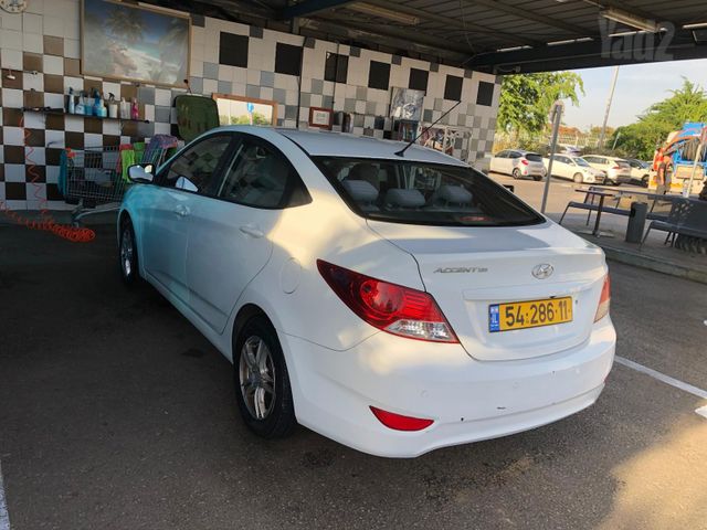 יונדאי אקסנט i25
